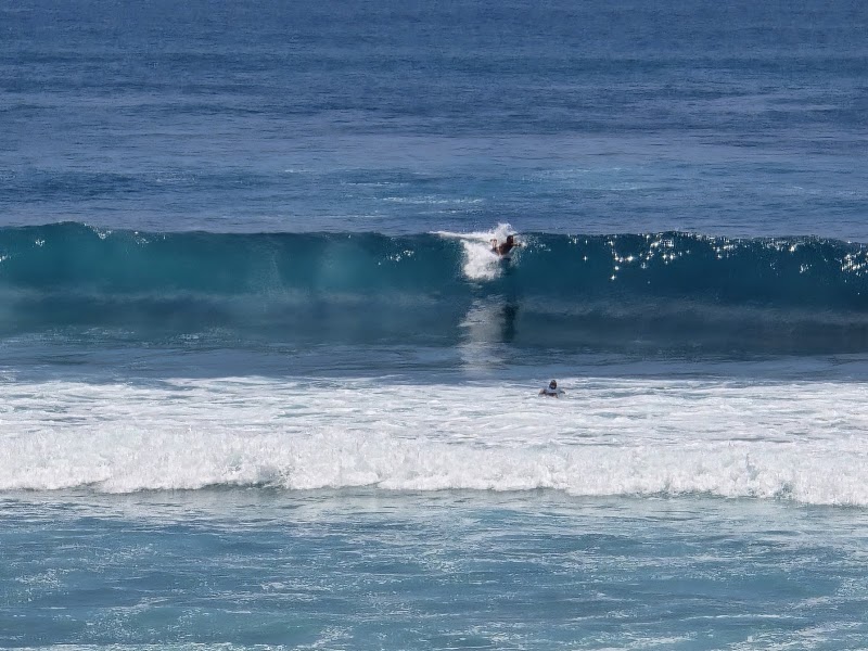 Pantai Suluban - Pantai Suluban, 53MQ+H8R, Jl. Pantai Suluban, Pecatu, Kec. Kuta Sel., Bali, 80361, Indonesia