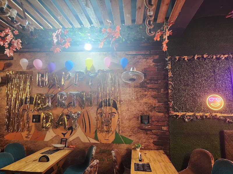 JAIL CHAI BAR CAFE - JAIL CHAI BAR CAFE A - 152, sec - 1, phase - 1, opposite side of Subharti University, near Shiv Dairy, Ved Vyas Puri -Phase 1, Meerut, Uttar Pradesh 250002, India
