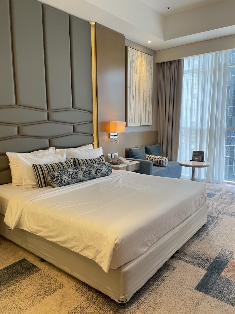 The Canal Lounge - The Canal Lounge Grand Mercure - 4F - Business Bay - Dubai - United Arab Emirates