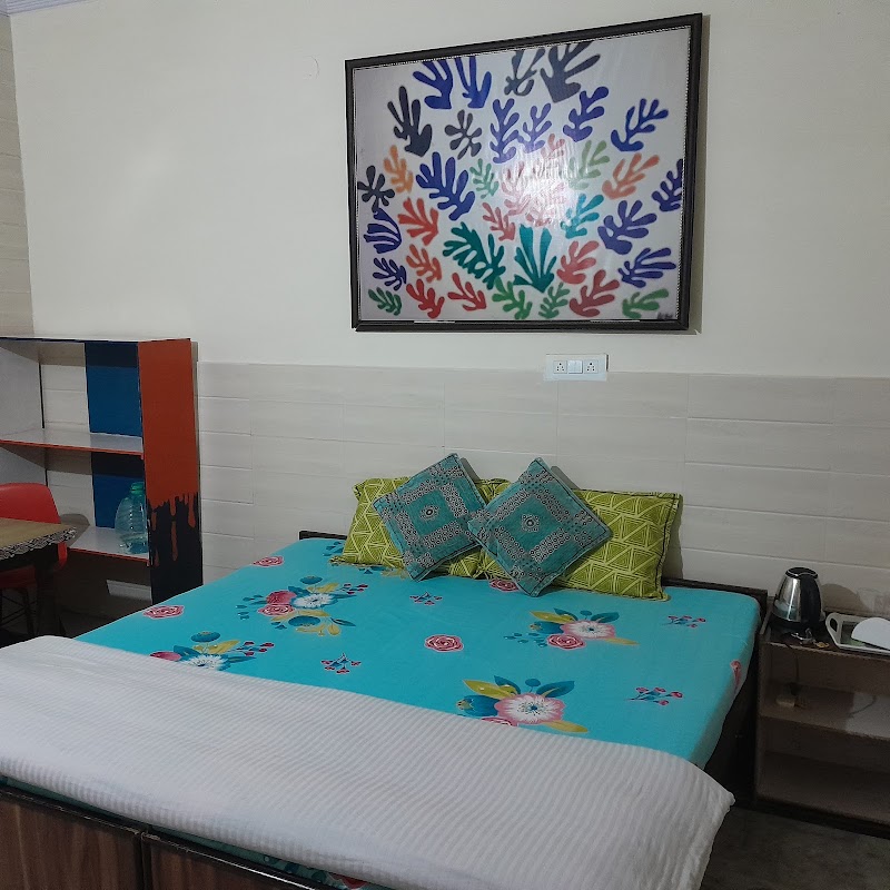 Om Shanti Home Stay - Om Shanti Home Stay, Swami, Near, Dayanand Rd, Muni Ki Reti, Rishikesh, Uttarakhand 249137, India