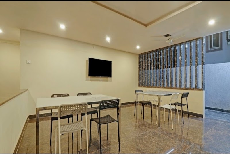 Hivee-1 Co Living space - Hivee-1 Co Living space Near Skyla Hotel, Door No 1, H&M Vijay Sai Ganesh, 98/5/4/B, Patrika Nagar, Madhapur, Hyderabad, Telangana 500081, India