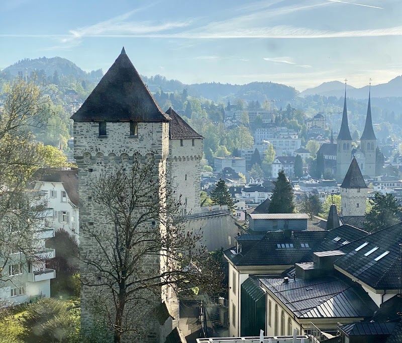 Museggmauer - Museggmauer Auf Musegg, 6004 Luzern, Switzerland