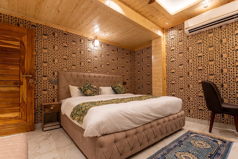 Wood Way Guest House - Wood Way Guest House, Cheena Lodge, New Pavilion Compound, Sherwani, Nainital, Uttarakhand 263001, India