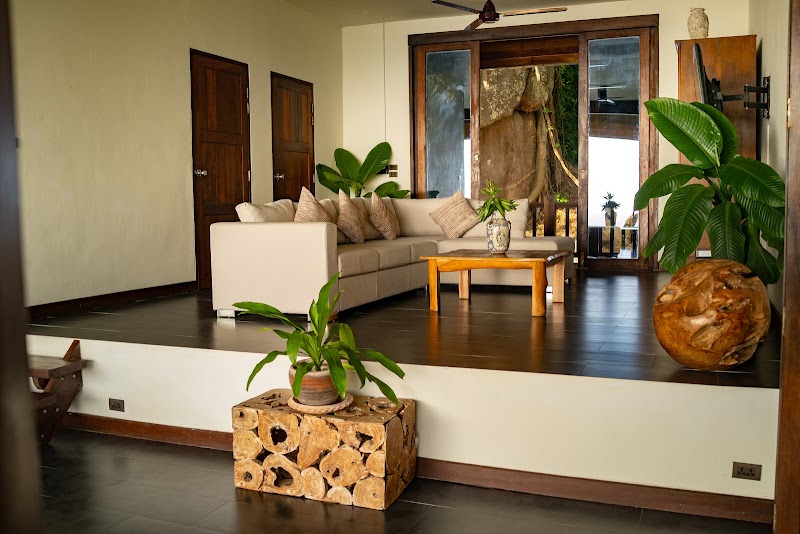 The Rocks Villas - The Rocks Villas, Koh Tao Tambon Ko Tao, Amphoe Ko Pha-ngan, Chang Wat Surat Thani 84280, Thailand