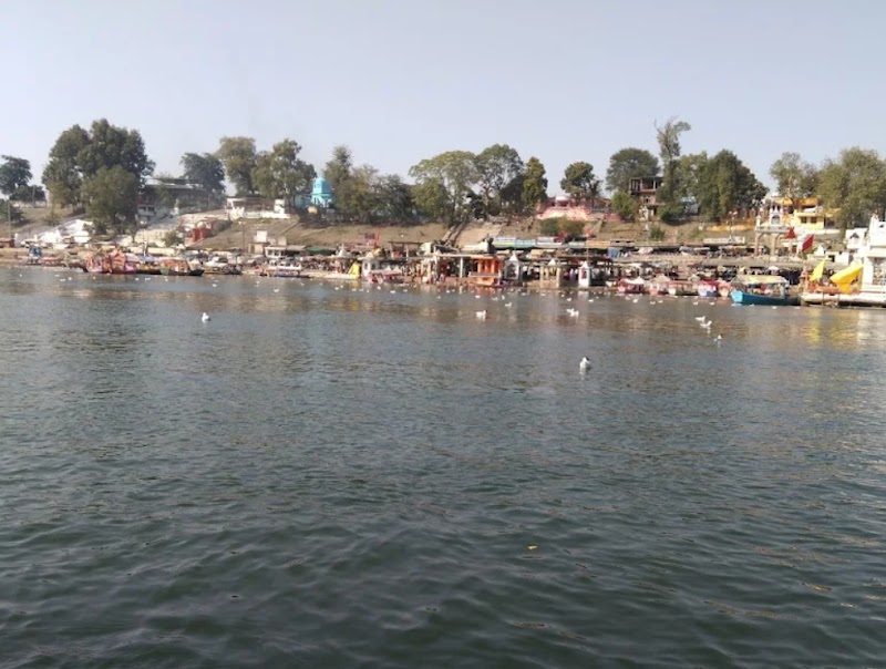 Uma Ghat - Uma Ghat, 4W4G+H93, Gwarighat, Jabalpur, Madhya Pradesh 482008, India