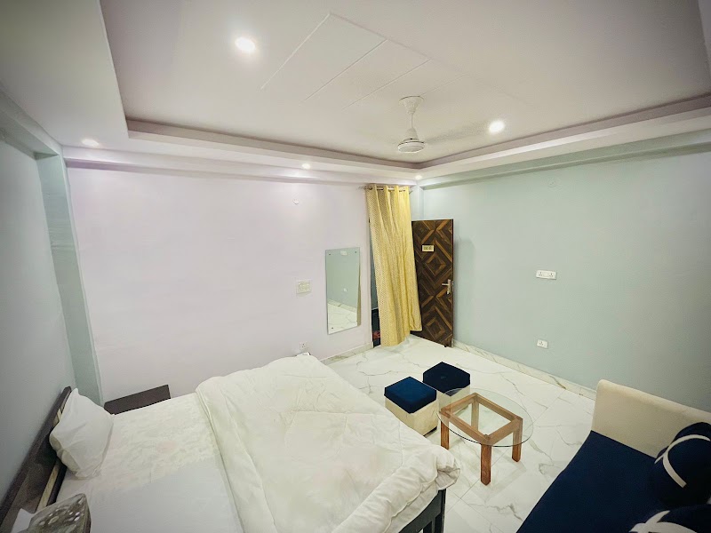 Hotel regal garden - Hotel regal garden Plot no 1722, Suraj Kund Rd, near Goldfinch Hotel, Lakkarpur, Sector 39, Faridabad, Haryana 121009, India