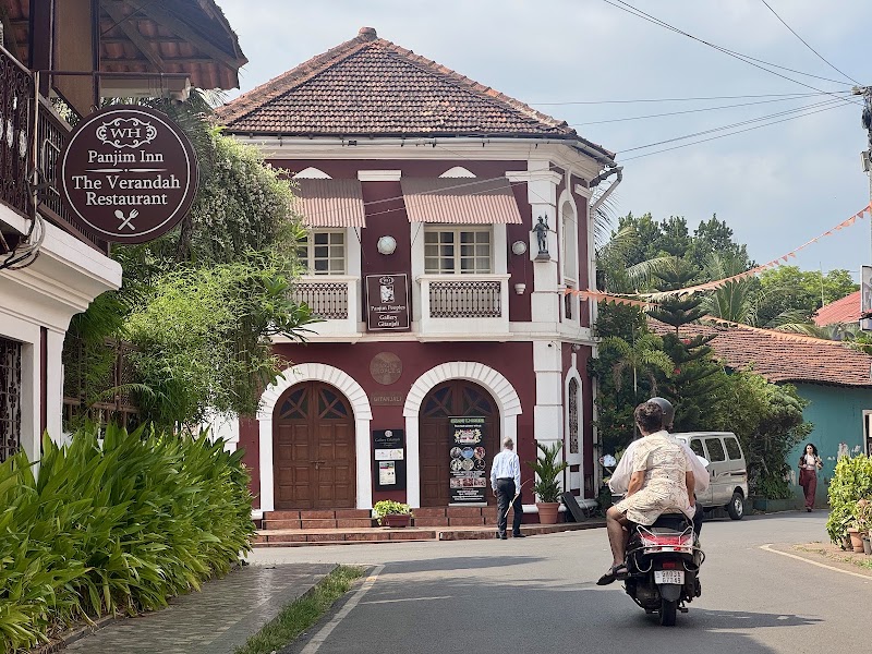 FRWJ+38R - FRWJ+38R, E-212, Rua 31 de Janeiro, Fontainhas (quarter), Altinho, Panaji, Goa 403001, India