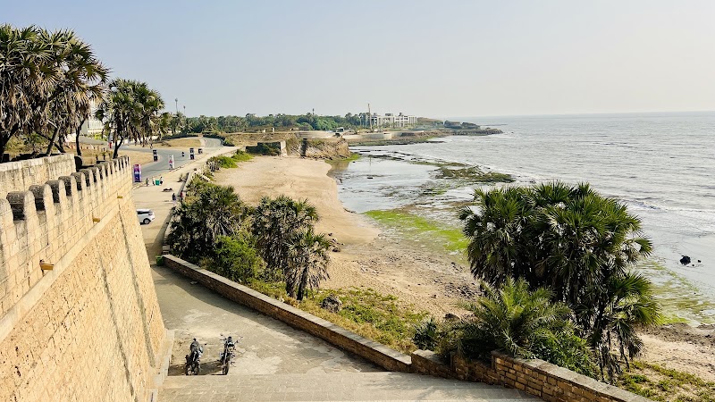 City wall Gate3 - City wall Gate3, PX5M+HQ7, Unnamed Road, Diu, Dadra and Nagar Haveli and Daman and Diu 362520, India