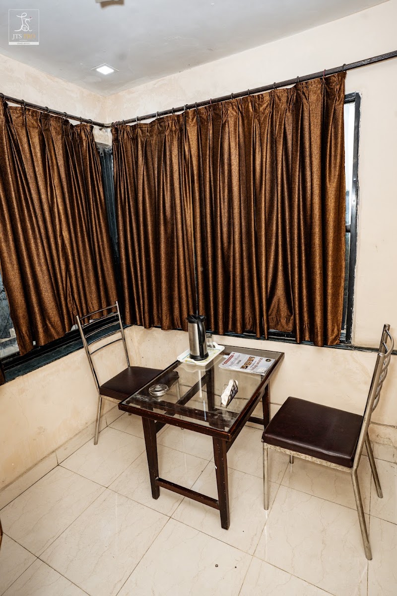 Hotel Sun-Om @ Raipur Railway Station - Hotel Sun-Om @ Raipur Railway Station, Station Chowk, Narmada Para, Balaji Nagar, Raipur, Chhattisgarh 492009, India