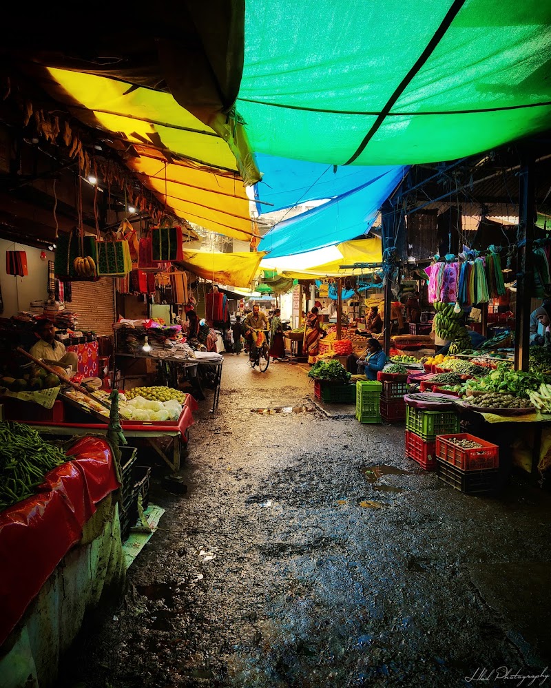Indira Market - Indira Market, shop number e 8, Indra market, Baniya Para, Durg, Chhattisgarh 491001, India