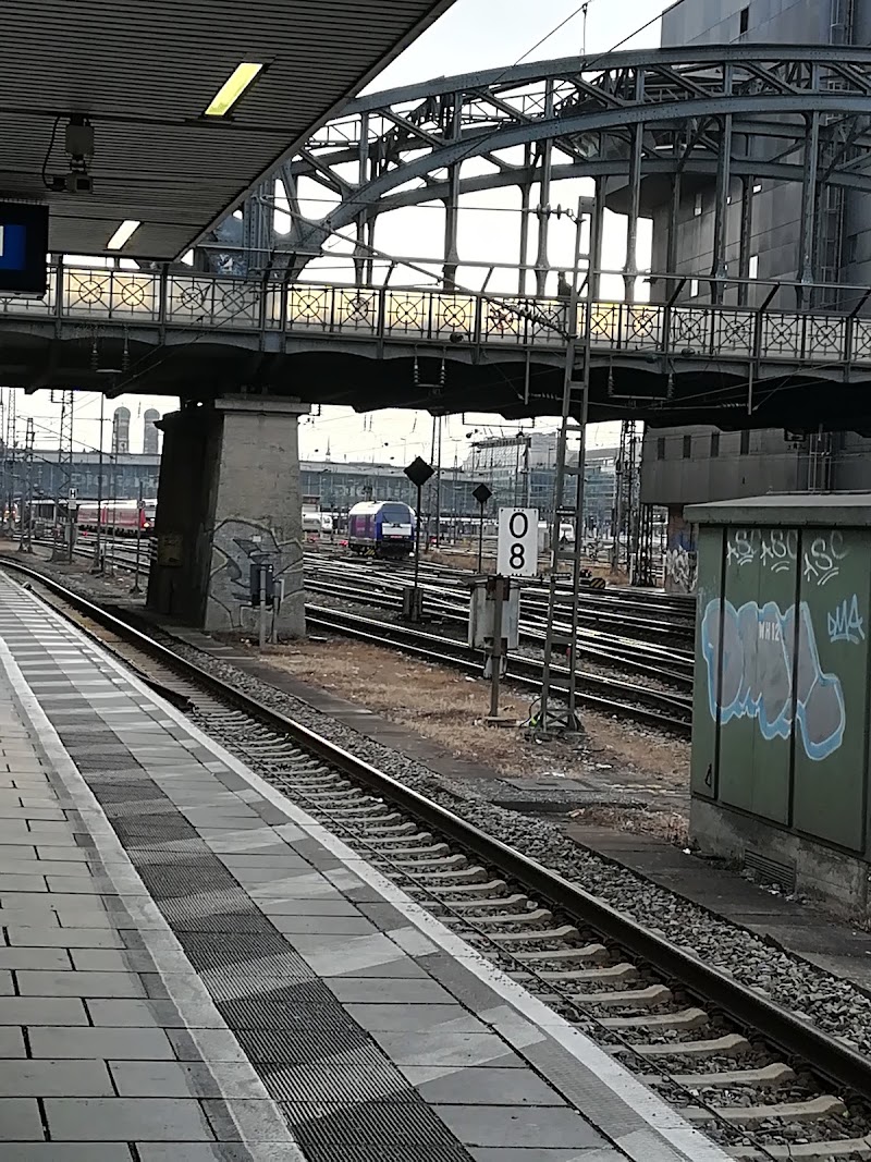 Hackerbrücke - Hackerbrücke, München, Germany