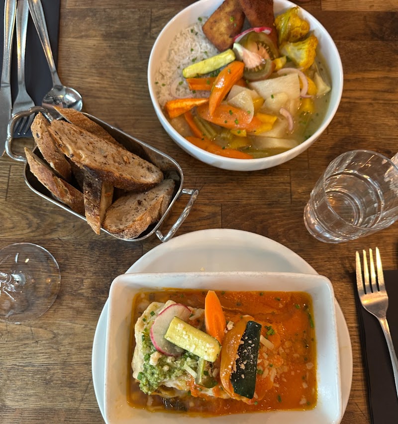 Soya - Soya 20 Rue de la Pierre Levée, 75011 Paris, France