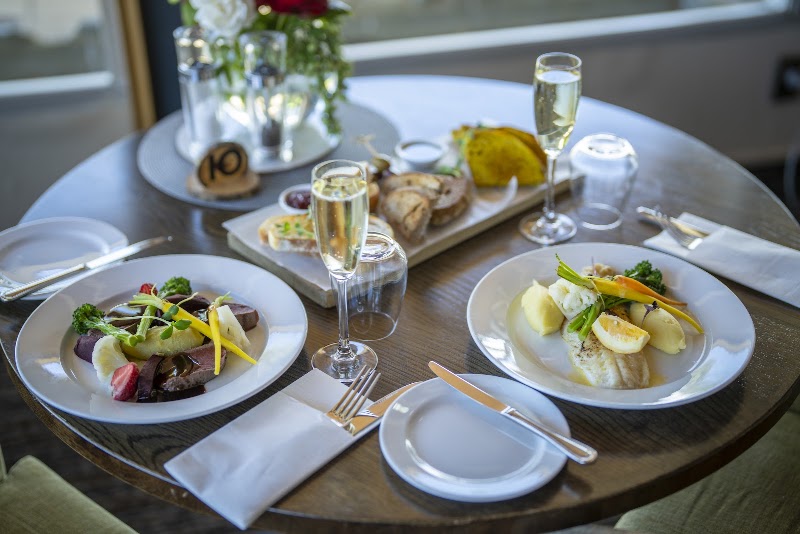 Distinction Te Anau Hotel & Villas - Distinction Te Anau Hotel & Villas, 64 Lakefront Drive, Te Anau 9600, New Zealand