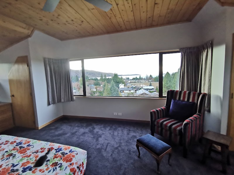 Lake House - Discover Tekapo Accommodation - Lake House - Discover Tekapo Accommodation 3 Hamilton Drive, Lake Tekapo 7945, New Zealand
