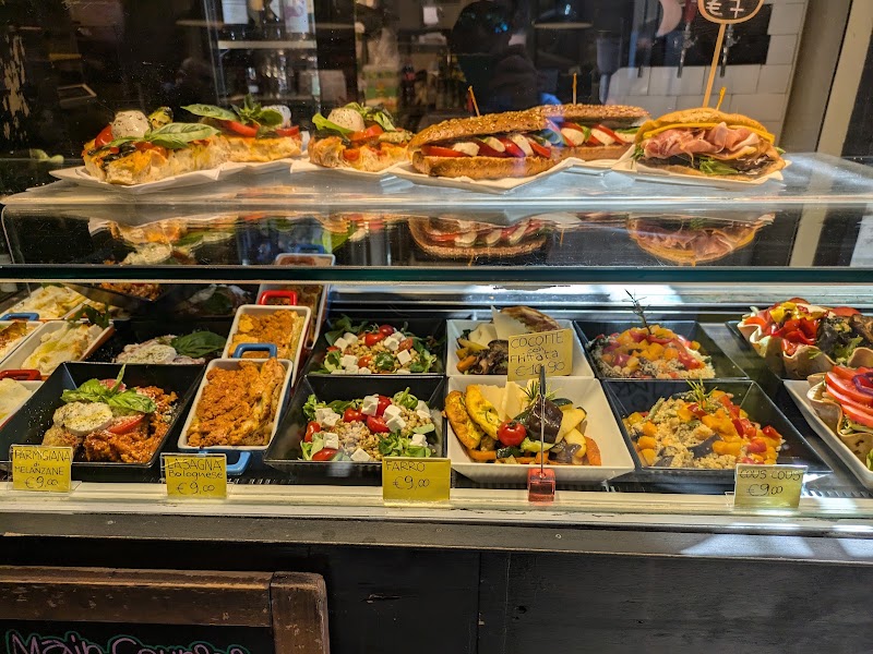 Mercato di Mezzo - Mercato di Mezzo F8VV+8W, Via Clavature, 12, 40124 Bologna BO, Italy