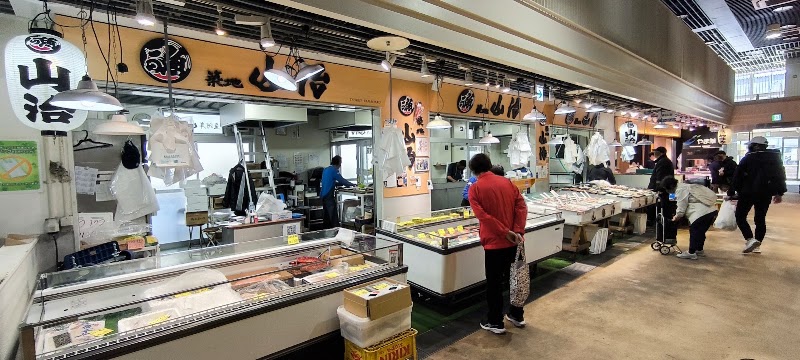 Tsukiji Uogashi - Odawarabashi Building - Tsukiji Uogashi - Odawarabashi Building 6-chōme-26-1 Tsukiji, Chuo City, Tokyo 104-0045, Japan