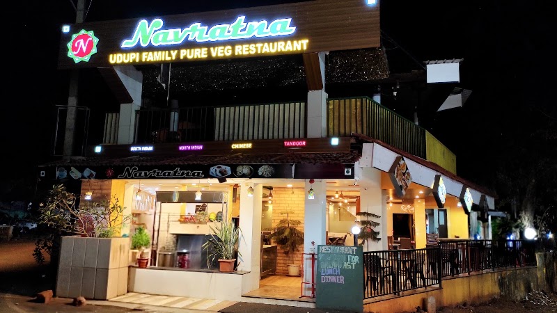 Navratna Udupi Pure Veg Family Restaurant - Navratna Udupi Pure Veg Family Restaurant Vagator Beach Rd, Vagator, Anjuna, Goa 403509, India