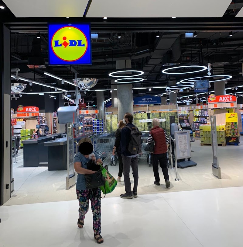 Lidl - Lidl Evropská 866/71, 162 00 Praha-Praha 6, Czechia