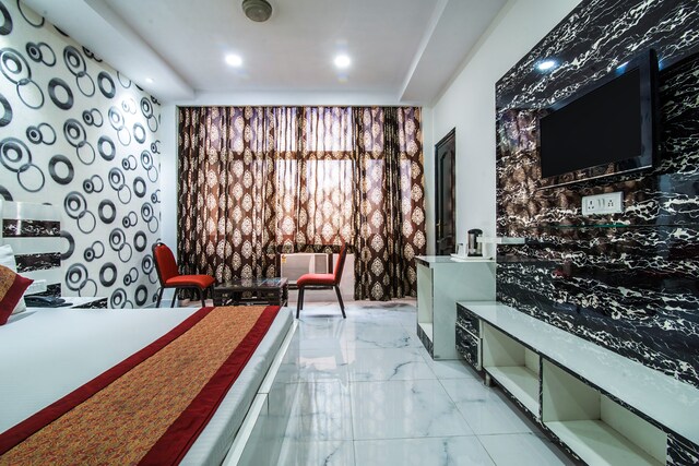 Hotel Orchid Garden - Hotel Orchid Garden Plot No. 51, 1, Desh Bandhu Gupta Rd, Block 51, P&T Quarters, Karol Bagh, Delhi, 110005, India