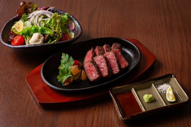 Yonezawa Gyu Oki - Yonezawa Gyu Oki Japan, 〒100-0005 Tokyo, Chiyoda City, Marunouchi, 1-chōme−9−１ 内 黒塀横丁 グランスタ八重北 B1F