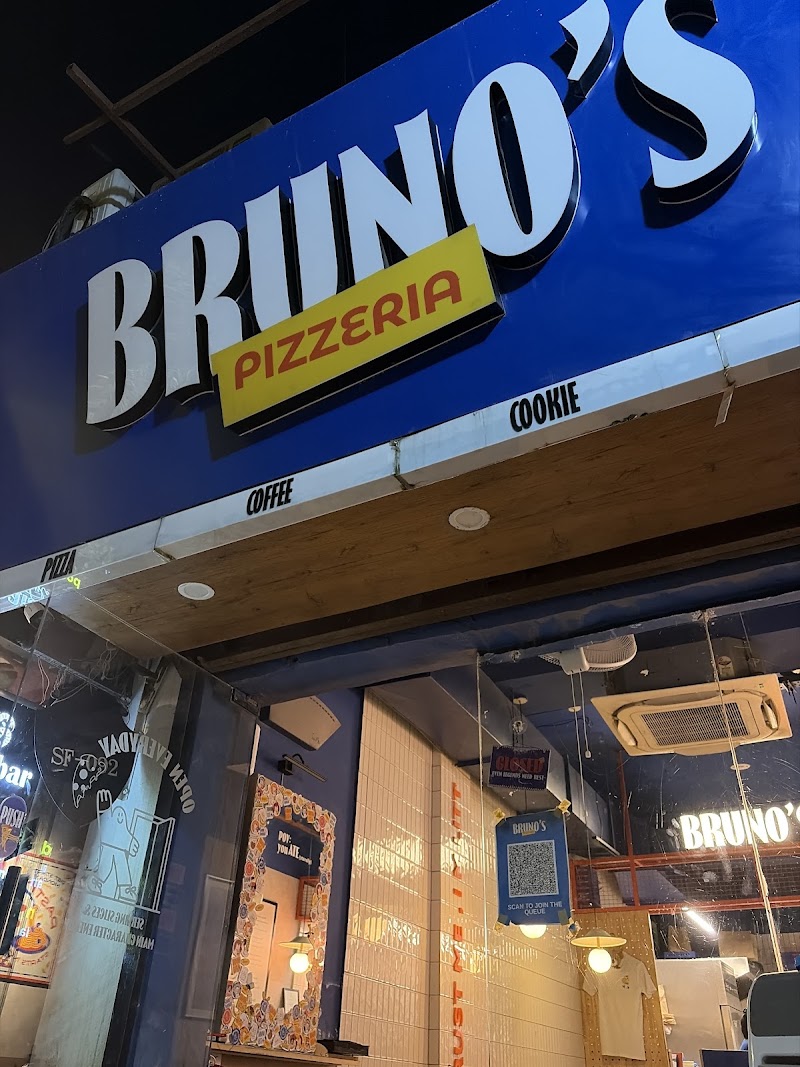 Bruno's Pizzeria - Bruno's Pizzeria First Floor, SF 092, DLF Galleria Rd, above Airtel Store, Galleria Market, Sector 28, DLF Phase IV, Gurugram, Haryana 122009, India