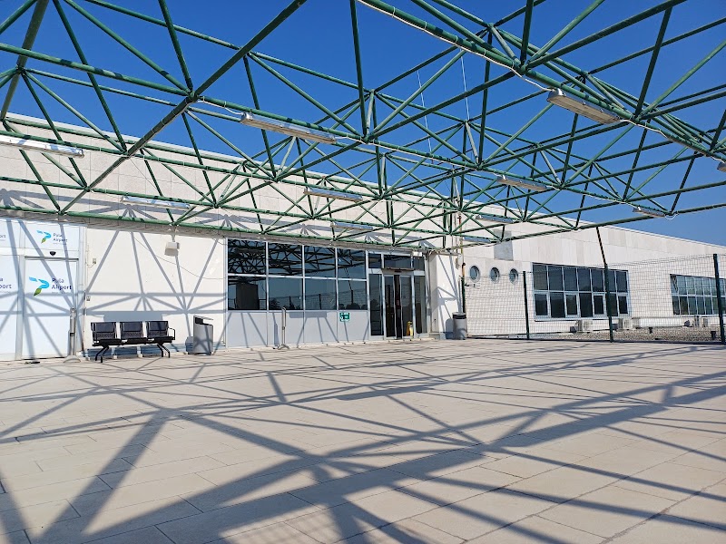 Pula Airport - Pula Airport, Ližnjan, Valtursko polje 210, 52100, Pula, Croatia