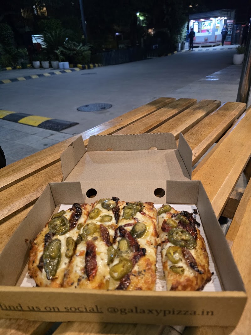 Galaxy Pizza- Sushant Marg - Galaxy Pizza- Sushant Marg Shop 17, Bestech Chamber, 138, Shushant Marg, Block B, Sector 43, Gurugram, Haryana 122009, India