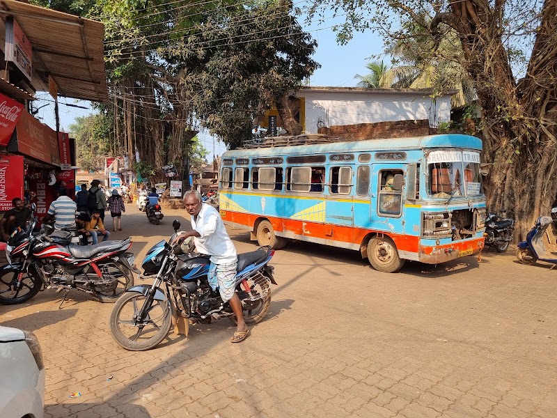 Bustand Market - Bustand Market, Dtdc courier service, Madhalawada, Arambol, Goa 403524, India