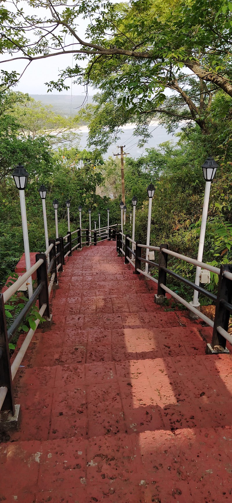 Vengurla Light House - Vengurla Light House, Vengurla Bandar Rd, Vengurla, Maharashtra 416516, India