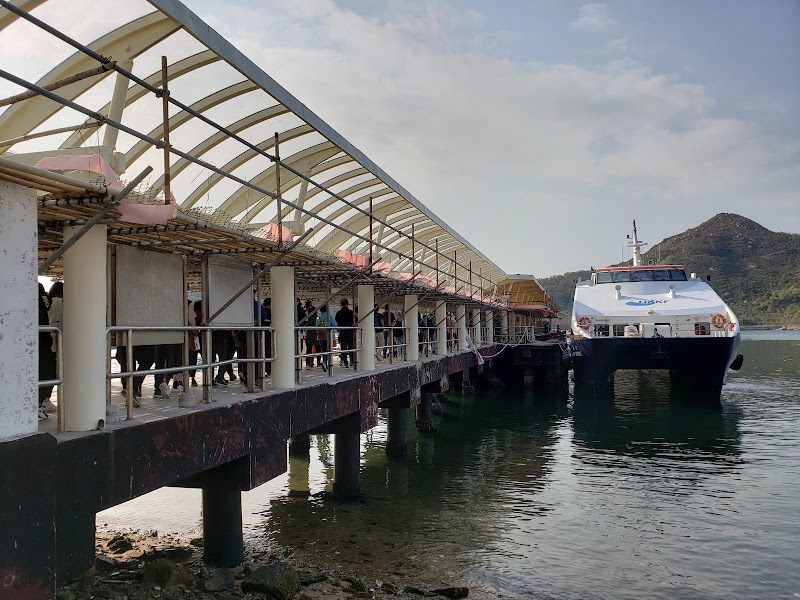 Sok Kwu Wan Ferry Pier - Sok Kwu Wan Ferry Pier, Lamma Island, New Territories, Hong Kong