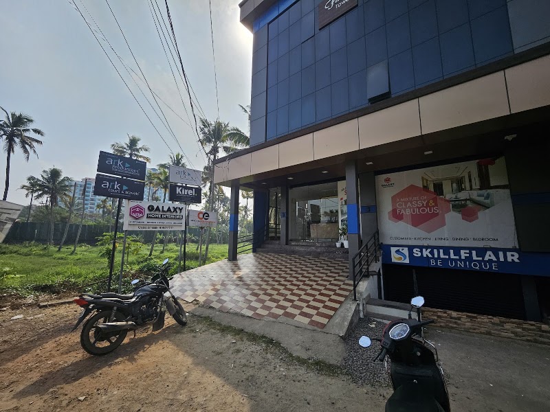 ARK TOURS & TRAVELS - ARK TOURS & TRAVELS, 1st Floor, Thalipparamb Junction, Fine Tower, 42/679 B2, Vennala - Palachuvadu Rd, P.O, Vennala, Kochi, Keralam 682028, India
