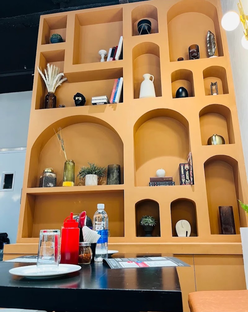 Writer's Cafe - Writer's Cafe, DLF IT SEZ Park, 23, The HUB, Block 12, DLF Cybercity, GF, 124 Mount Poonamallee Rd, Manapakkam, Ramapuram, Chennai, Tamil Nadu 600089, India