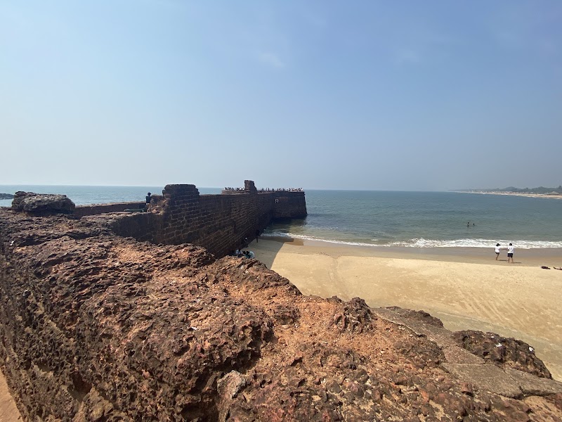 Sinquerim Fort - Sinquerim Fort FQX8+9GH, Candolim, Goa, India