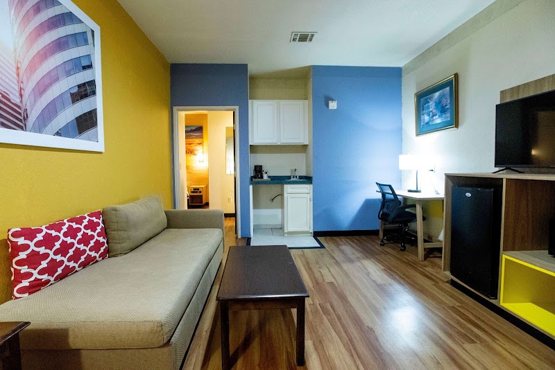 Days Inn & Suites by Wyndham Houston North/Aldine - Days Inn & Suites by Wyndham Houston North/Aldine 10137 North Fwy, Houston, TX 77037, USA