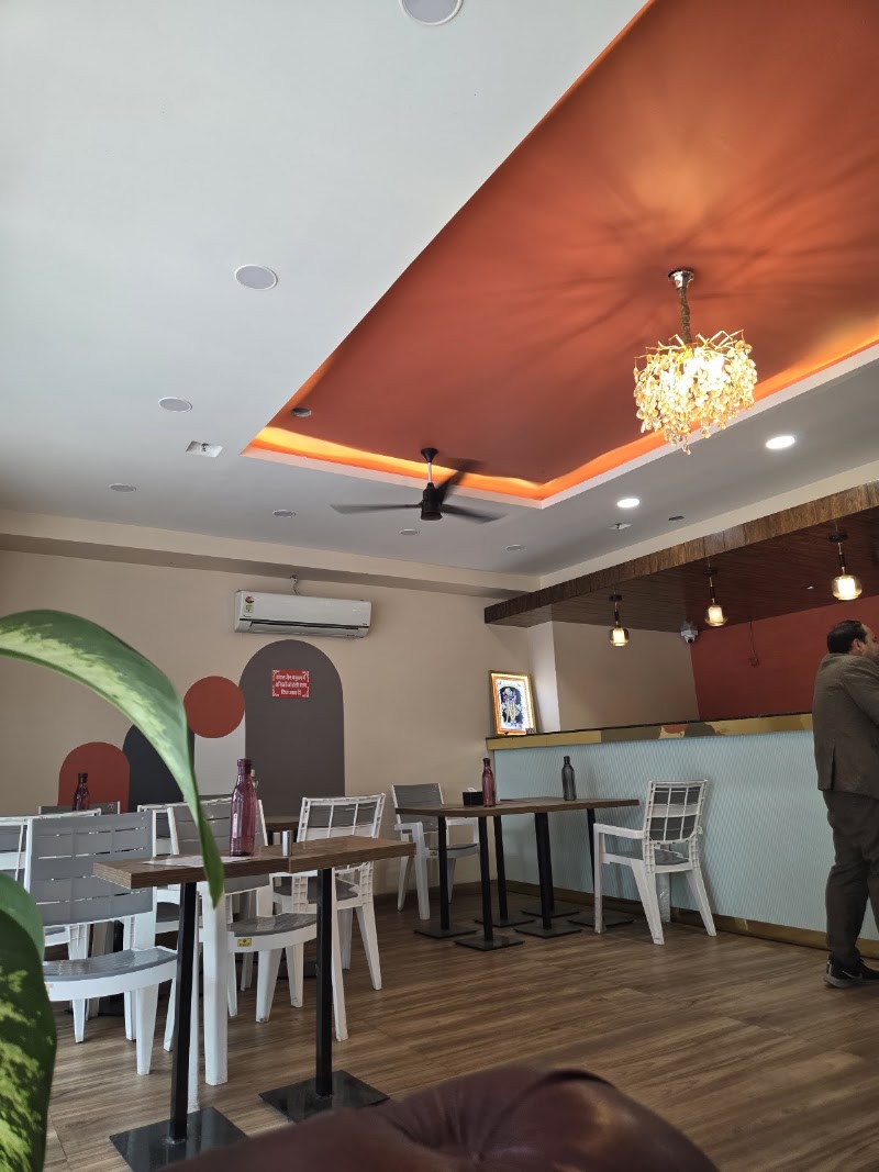 Hotel jain madhuban - Hotel jain madhuban 8, Sikkh colony, kumharo ka bhatta, Central Area, Udaipur (Raj, Udaipur, Rajasthan 313002, India