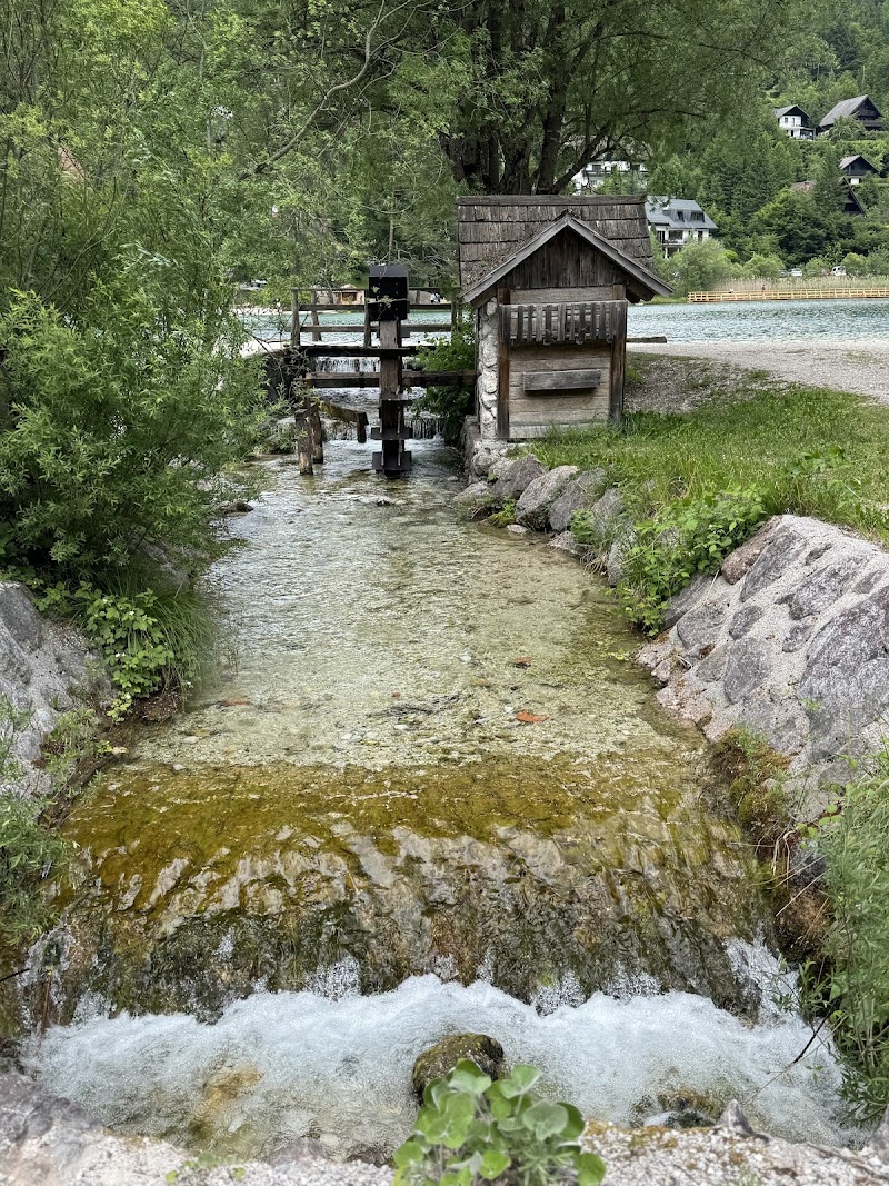 Lake Jasna - Lake Jasna Lake Jasna, 4280 Kranjska Gora, Slovenia
