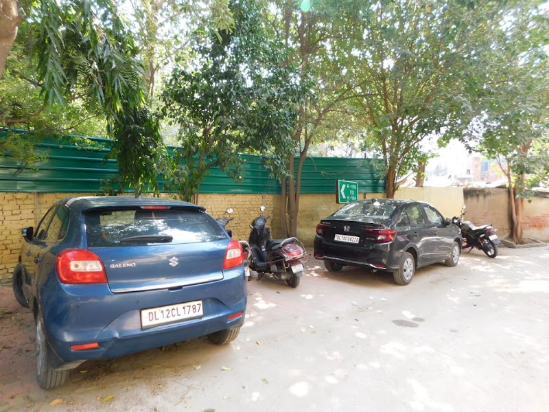 Women's Villa - Women's Villa H-176A, Block F, Sector 41, Noida, Uttar Pradesh 201303, India