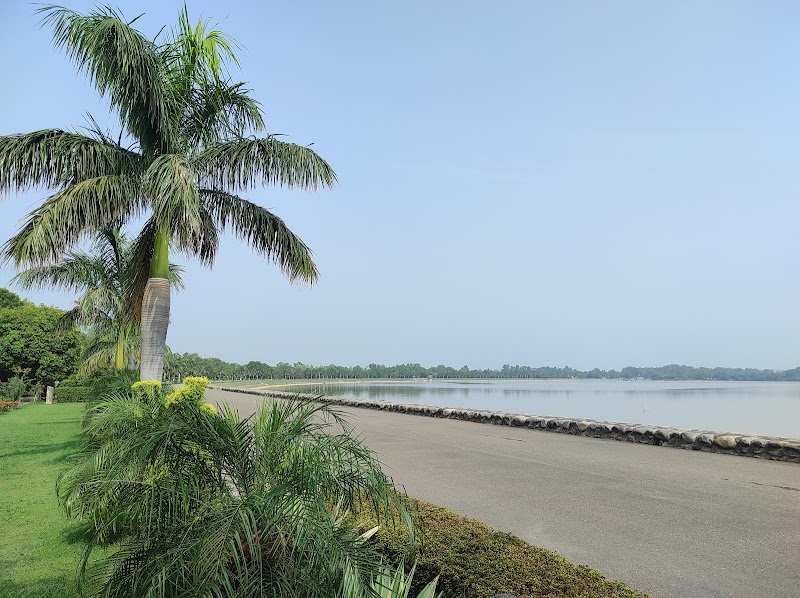 Sukhna Lake Park - Sukhna Lake Park PRP9+CMP, Sector 6, Chandigarh, 160001, India