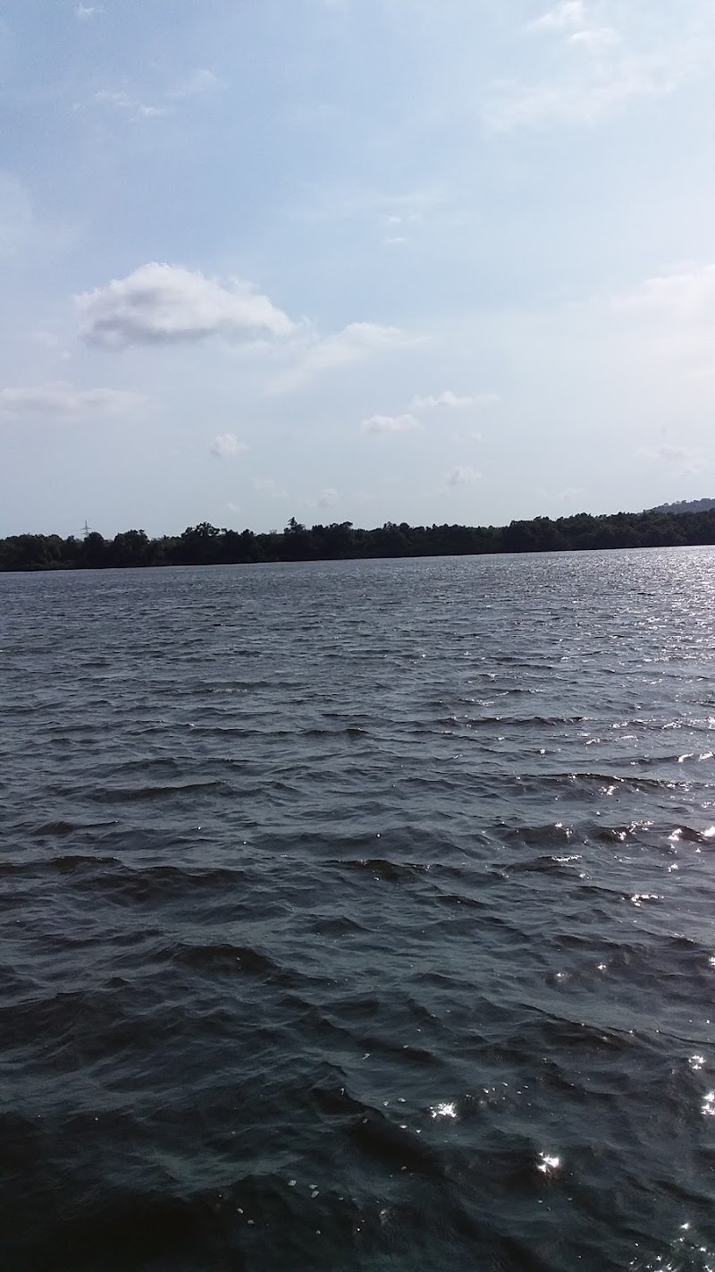 Sarmanas ferry - Sarmanas ferry, Unnamed Road, Khandola, Piligaon, Goa 403505, India