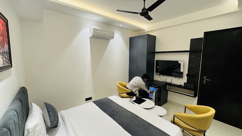 Reebah Inn & Suites - Reebah Inn & Suites #947, Sector 51 Rd, Sector 51, Gurugram, Haryana 122018, India
