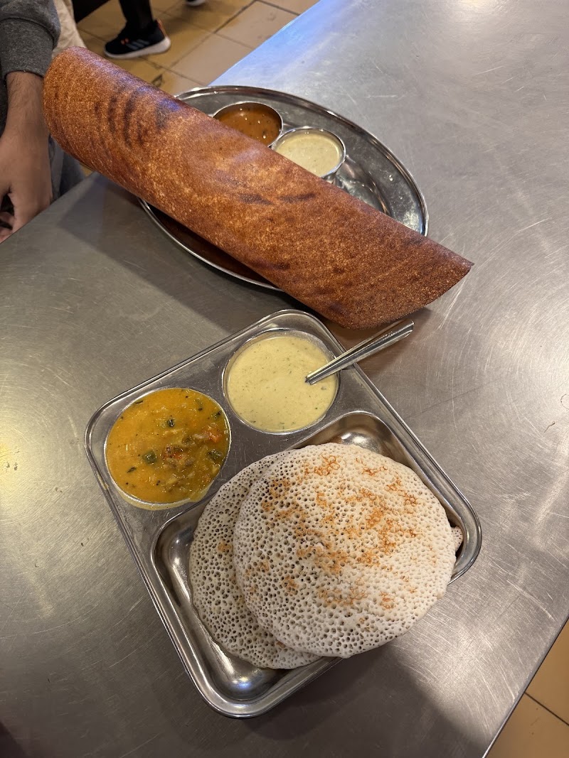 Hare Krishna Veg Restaurant - Hare Krishna Veg Restaurant, No.88, RBGDT Charities Building, Gubbi Thotadappa Rd, near City Railway Station, Kempegowda, Majestic, Bengaluru, Karnataka 560023, India