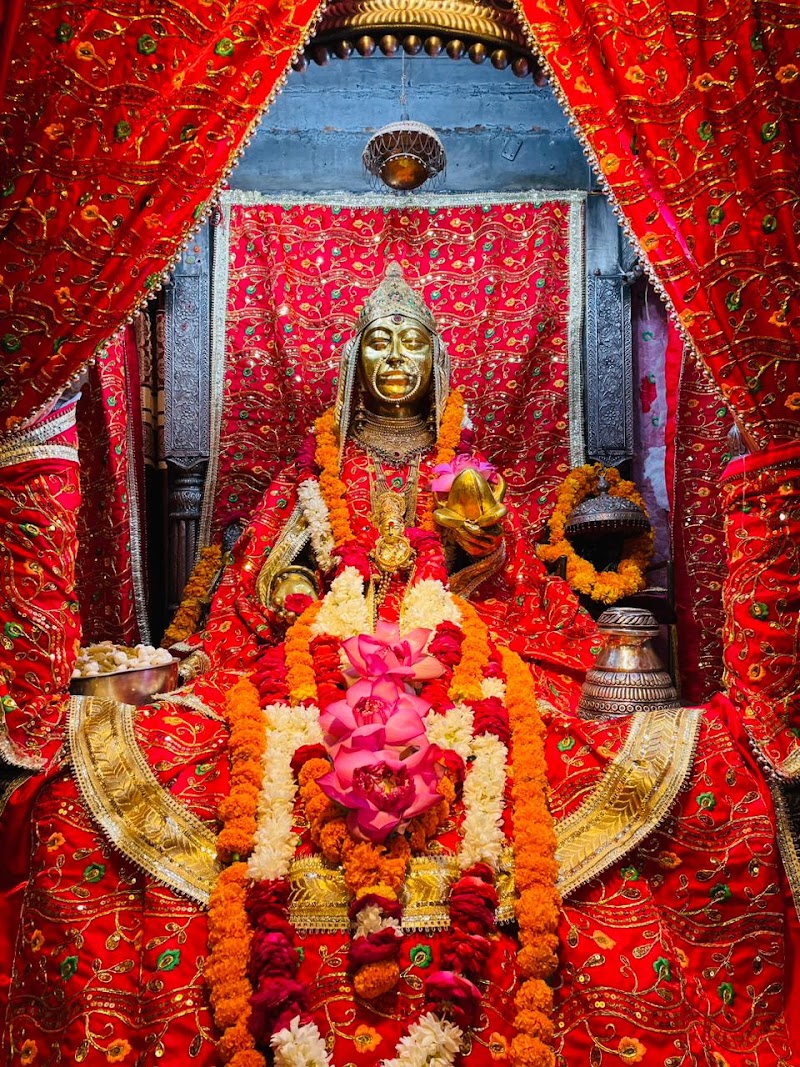 Shri Mata Sheetla Devi Mandir (Gurugram, Haryana) - Shri Mata Sheetla Devi Mandir (Gurugram, Haryana) Sheetla Mata Rd, Masani Village, Sector 6, Gurugram, Haryana 122001, India