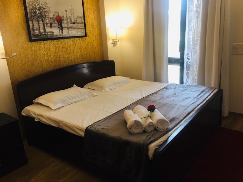 Home away from home : Beautiful getaway close to Gurgaon - Home away from home : Beautiful getaway close to Gurgaon B2L, Silverglades tarudhan valley resort Tauru, village Dadu Tauru, Gurugram, Bissar Akbarpur, Haryana 122105, India