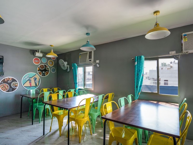 Stanza Living San Diego House | PG for Females in North Campus - Stanza Living San Diego House | PG for Females in North Campus 34A, Block D, Vijay Nagar, New Delhi, Delhi, 110033, India