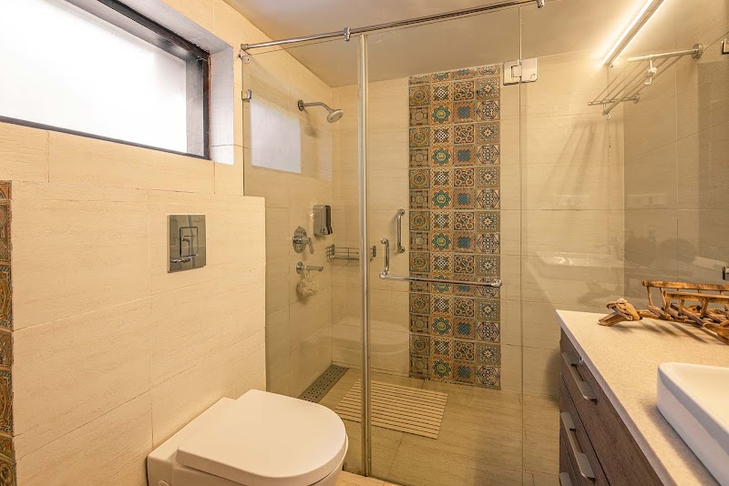 StayVista at Oberoi's Chalet in Bhimtal | 3 BHK Premium Villa - StayVista at Oberoi's Chalet in Bhimtal | 3 BHK Premium Villa June Estate, Thandi Sadak, Suriyagaon Rd, Bhimtal, Bhowali Range, Uttarakhand 263136, India