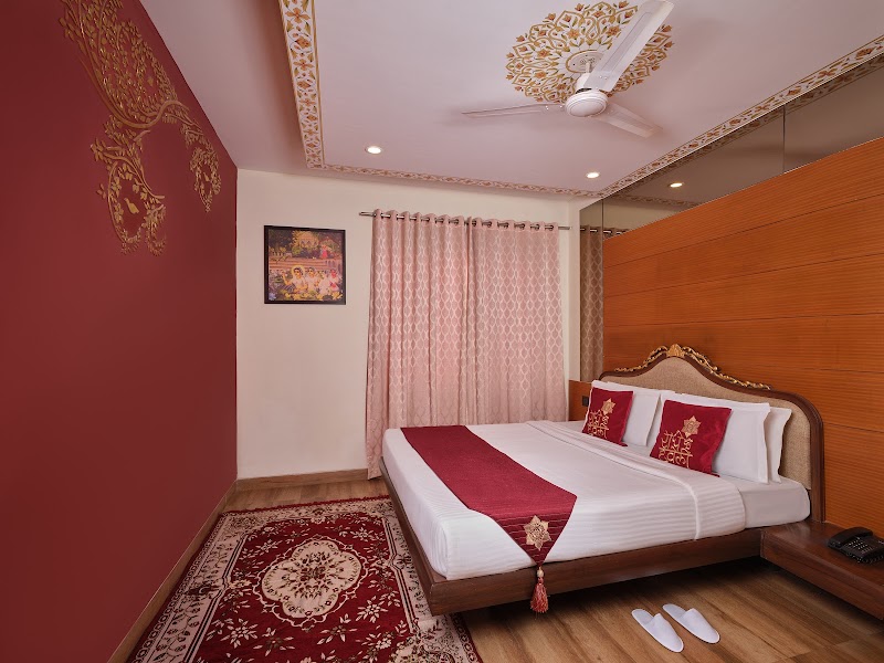 Radhey Ki Haveli - Radhey Ki Haveli Ward No.9, Meeno Ka Mohala Tehsil: Dataramgarh Khatu Shyamji, Khatoo, Rajasthan 332602, India