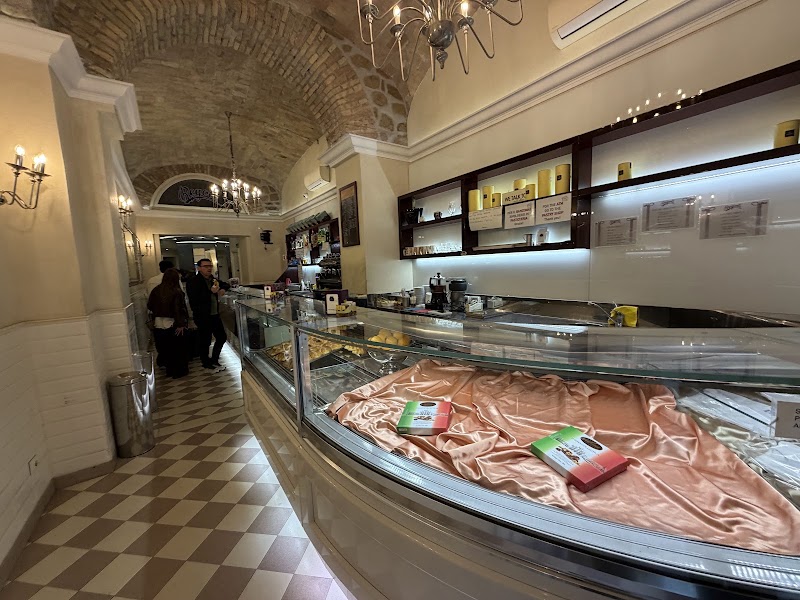 Regoli Pasticceria - Regoli Pasticceria, Via dello Statuto, 60, 00185 Roma RM, Italy