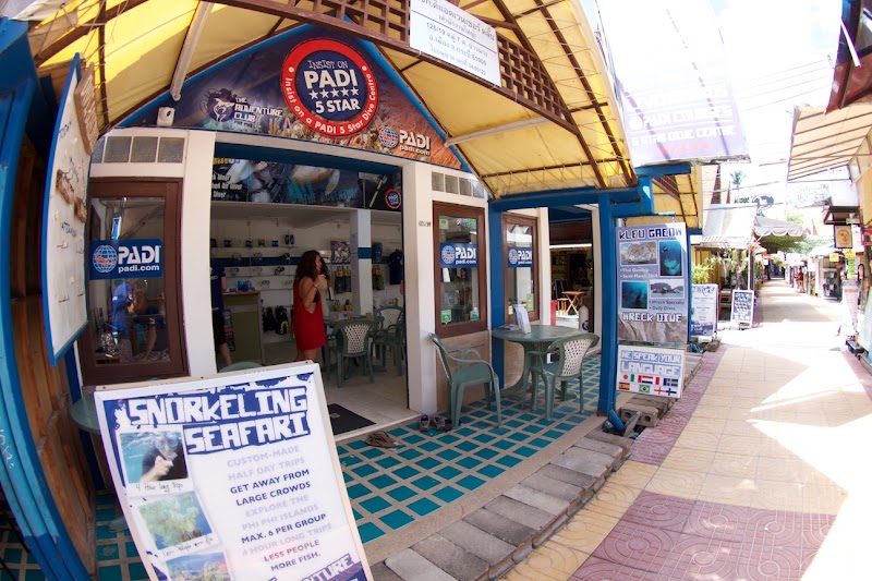 The Adventure Club - Scuba Diving Phi Phi Island - The Adventure Club - Scuba Diving Phi Phi Island Phi Phi Island 125/ 19, ตำบล อ่าวนาง Muang, กระบี่ 81210, Thailand