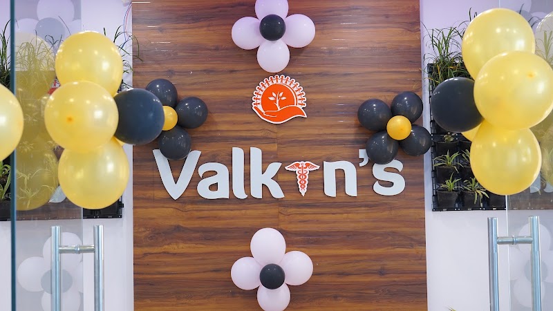 Valkins Healthcare | Diagnostic Centre | Skin Clinic and Hair Transplant Centre | Dr. Sukriti Arora - Valkins Healthcare | Diagnostic Centre | Skin Clinic and Hair Transplant Centre | Dr. Sukriti Arora, GK Tower, Canara Bank Building, near Jail Road, Jain Nagar, Chowk, Durg, Bhilai, Chhattisgarh 491001, India