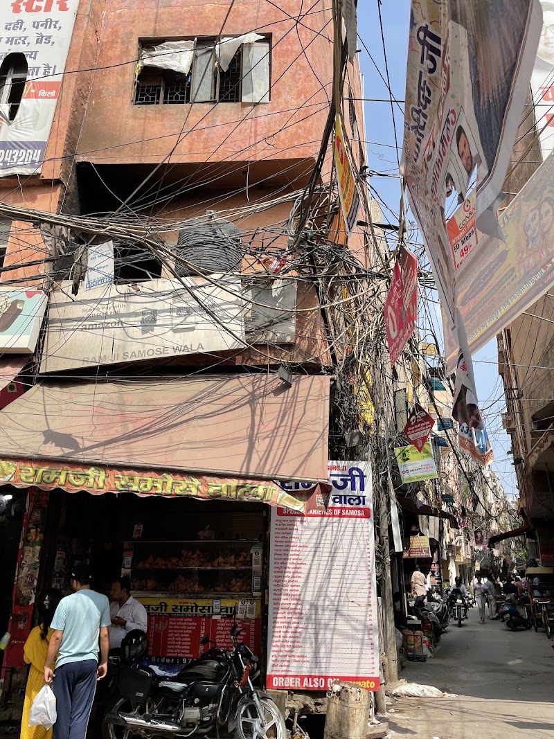 Ram G Samosa Wala - Ram G Samosa Wala, B 62, Jain Mandir Gali, Veer Savarkar Block, Block B, Shakarpur Khas, New Delhi, Delhi, 110092, India